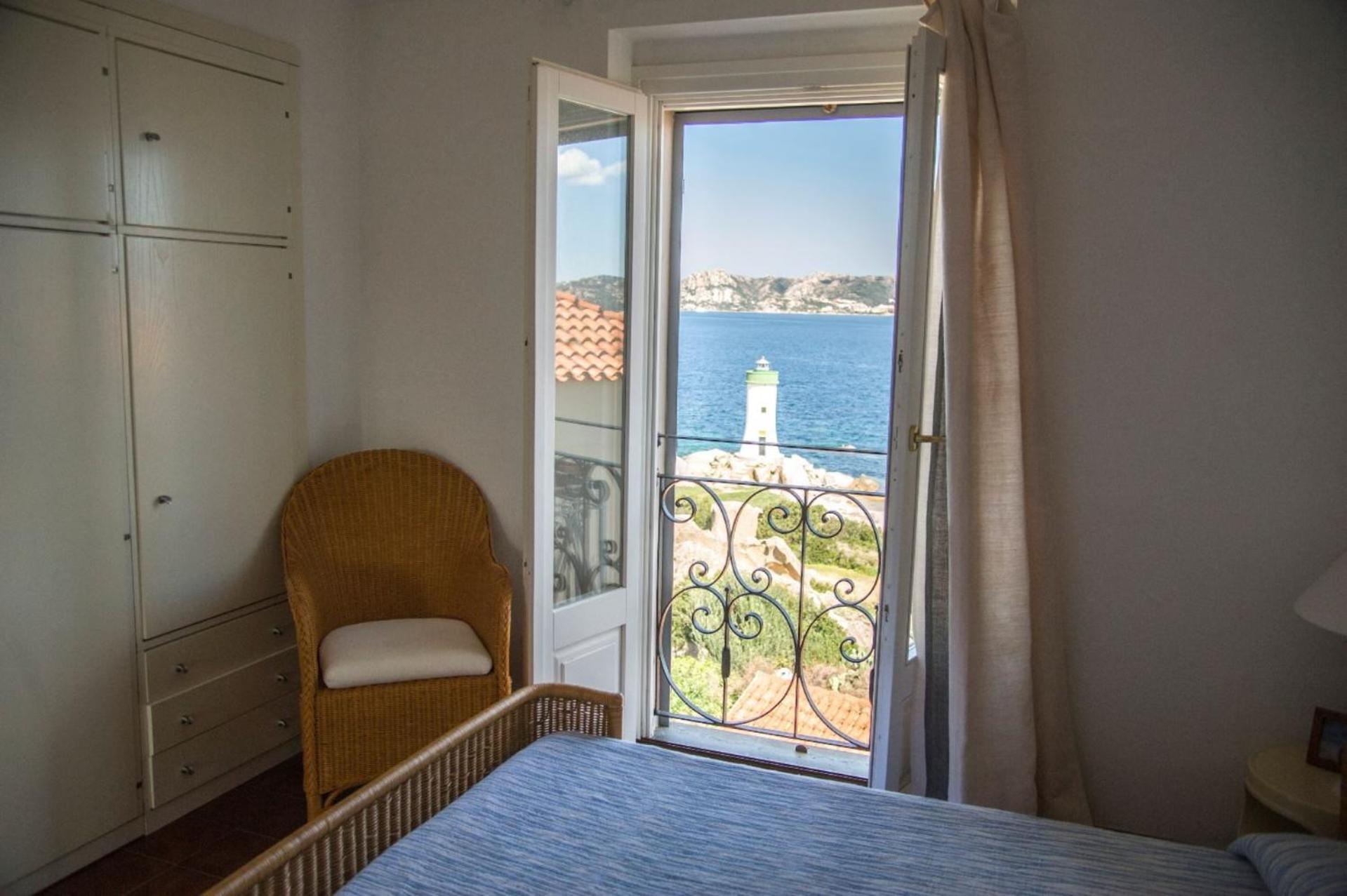 4 Faro - Attico Sul Faro Di Porto Faro Villa Палау Стая снимка